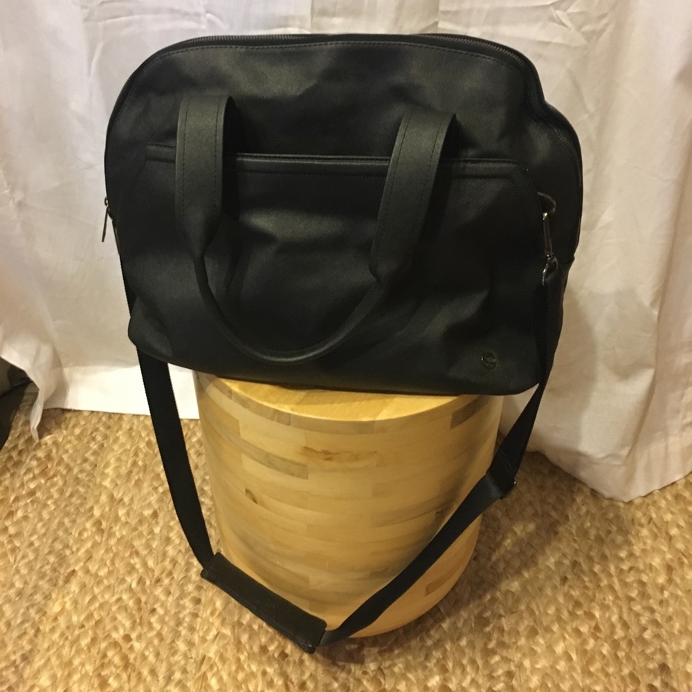 Lululemon gym bag